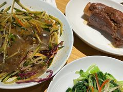 -关东小磨东北菜(上海长风大悦城店)