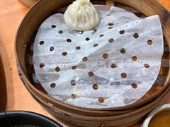-莱莱小笼·乔艾