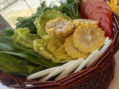 -菌子鲜汤野生菌锅