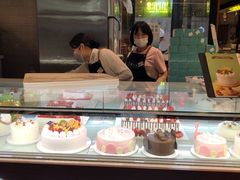 面包甜点陈列柜-卷心卷意·轻甜蛋糕(新光天地店)