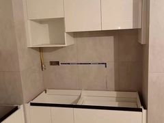 -百安居装修建材卖场(泰然店)