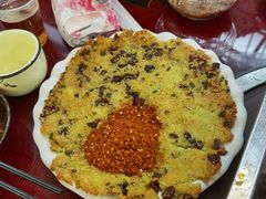 脆哨洋芋粑粑-王万妈卤猪脚(青岩交通路)