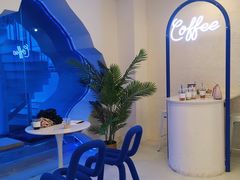 -Blue Concept Cafe&Farm·關於藍