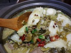 -周鱼小馆石锅酸菜鱼(活力汇店)