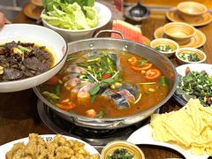 -亮欢寨酸汤鱼(沙冲路店)