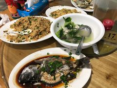 -田源农家饭店·窑鸡王·海鲜(东部湾·融创店)