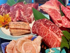 -铭牛烧肉·和牛海鲜自助(高新月牙湖店)