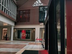 -宁波杉井奥特莱斯广场