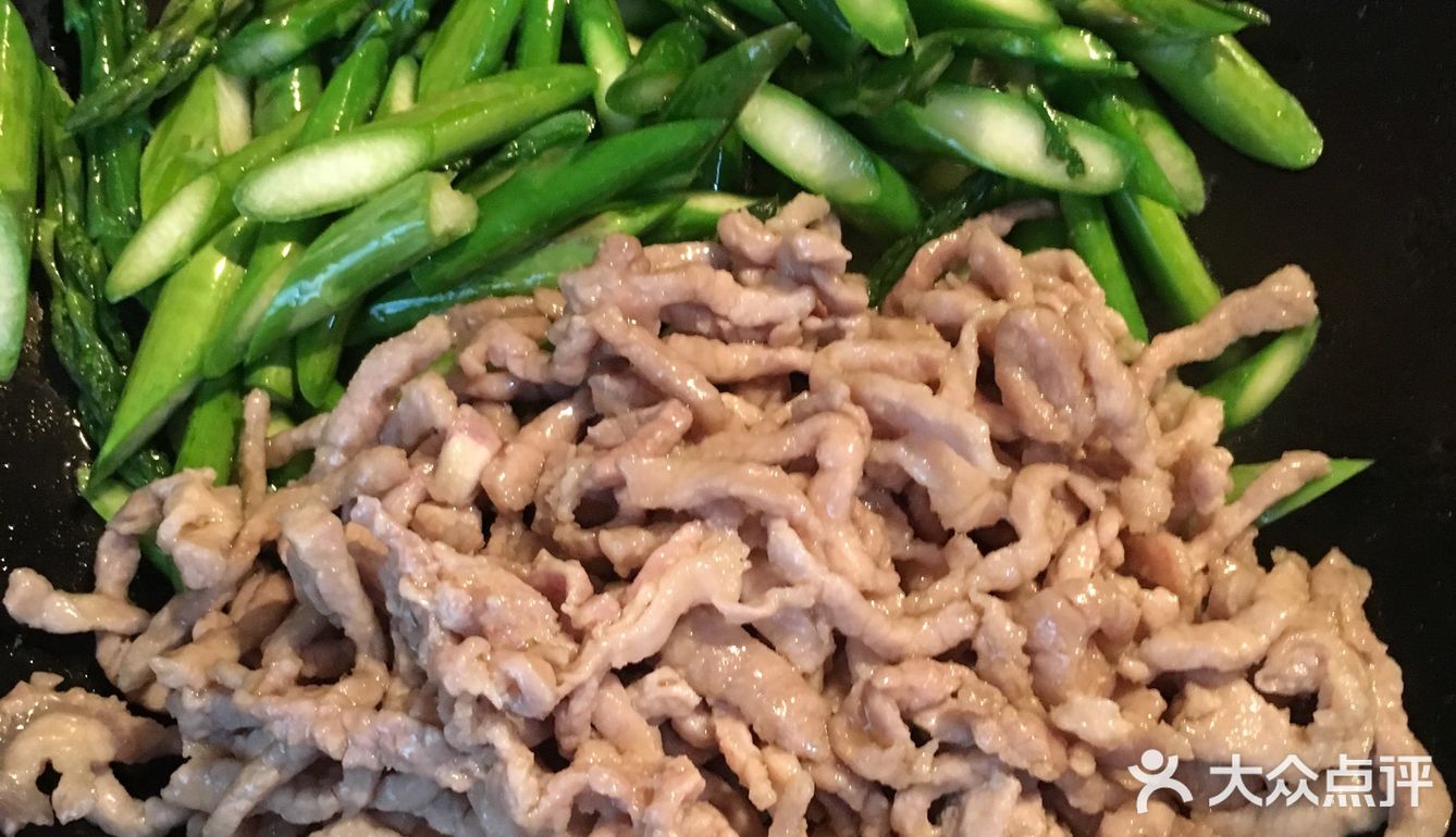 假式家常菜之美味的芦笋炒肉