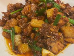 吃饵块的烧鸡-隔壁老王·家常云南菜(花巷店)