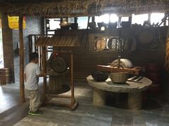 门面-艳阳天民俗村(公园路店)
