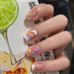 -悦指间美甲美睫