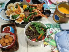 -水桶王国主题餐厅·聚会·生日派对·亲子活动·家庭套餐(亚龙湾希尔顿店)