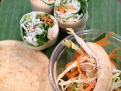 rice&nbsp;paper&nbsp;roll-chom chom