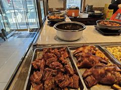 -鸿亨泰杂鱼馆(港馨家园店)