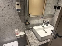 -网鱼电竞酒店(上海闵行七宝古镇店)