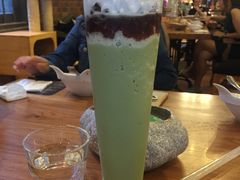 宇治抹茶sasa-more than meow吴止猫主题餐厅(承德 中船汇店)