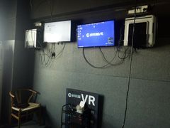 -VR 间客漫·PS电玩·虚拟现实包间游戏电竞(街道口店)