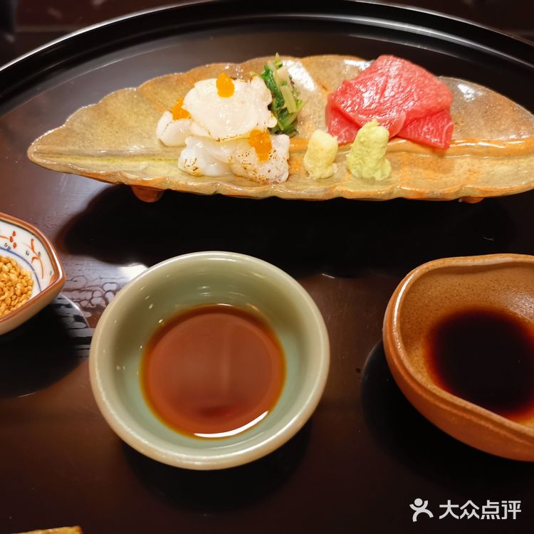 可以毫无疑问地说，吉兆的怀石料理就是登峰造极的最佳代表