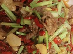 -渝是乎川渝小炒(新世界百货望京店)