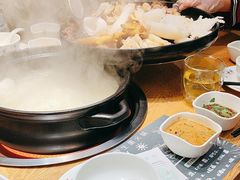 -一朵菌·野生菌探索家火锅(南亚店)