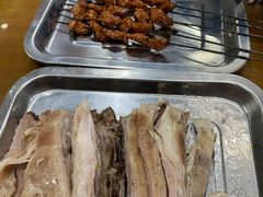 手抓羊肉-青海名吃尕张娃非遗烤肉(海湖总店)