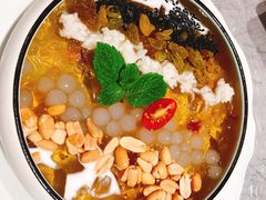 -姚姚酸菜鱼·金戈戈香港豉油鸡(喜荟城联名店)