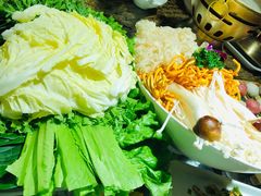 精品菌菇组合-慢丽江·云南野生菌土鸡锅(西山店)