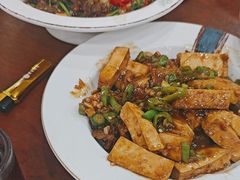 -湖南人家湘菜馆(镇江路店)