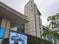 -奥冠体育华师附中恒温游泳馆