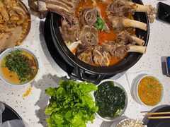 -沪小胖·小龙虾·蓝龙王(八佰伴店)