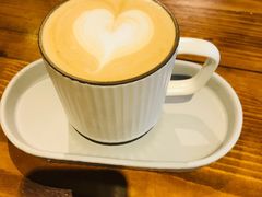 -初见咖啡(青大路店)