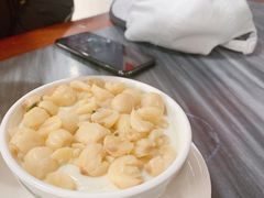 莲子双皮奶-黄师奶甜品店