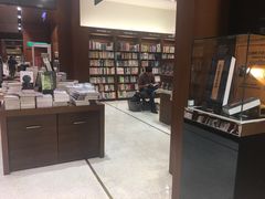 -诚品(信义店)