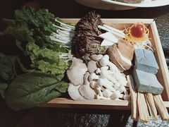 蔬菜拼盘-九鼎轩火锅大排挡