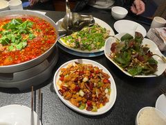 -万重锦·人文川菜馆(骡马市店)