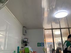 门面-胡记锅贴·沪上游子老鸭粉丝汤(太原路店)