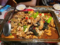 -蛙舍·炭烧牛蛙(东百中心店)