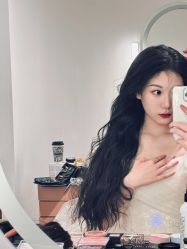 -派丽莫Pellimo原创设计婚纱品牌