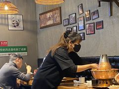 -炉小二铜锅牛蛙•川湘菜(三里屯店)