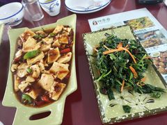 -北京龙庆四季香农家饭庄·灶台鱼·碳烤虹鳟鱼(龙庆峡店)