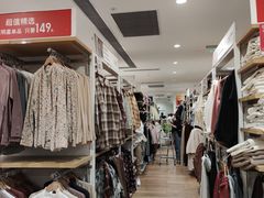 -优衣库(上海虹口龙之梦店)