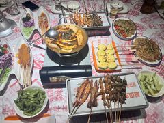 -威记烧嘢·南宁烧烤·超级生牛(绿地店)