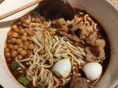 麻婆婆肥肠面-麻婆婆白家肥肠粉(海岸城店)