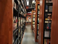 -西西弗书店&矢量咖啡(静安大悦城店)