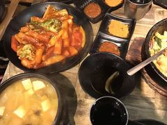 -哈哈碳都·牛肋条无限自助烤肉(台江万达店)