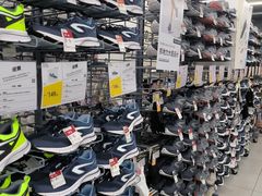 -迪卡侬(高新万达店)