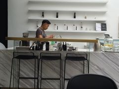 -UNI UNI(环亚凯瑟琳店)