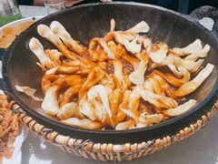 带鱼锅粘卷子-华盛园卷子王农家菜水库鱼