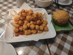 -新大咀港式茶餐厅(宝山万达店)